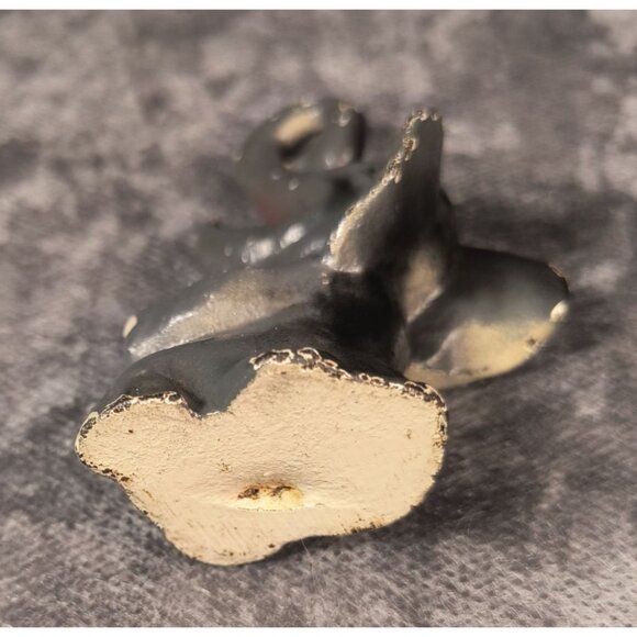 Vintage Elephant Cast Iron Bottle Opener Gray Trunk Up Decorative & Functional - Picture 5 of 5